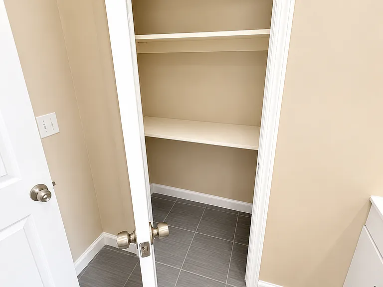935 S 20th St #3 — Photo 8