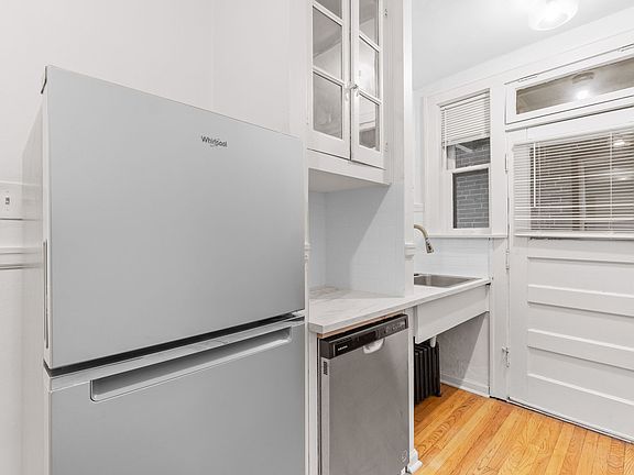 5th image of 5101 S Kingshighway Blvd #23