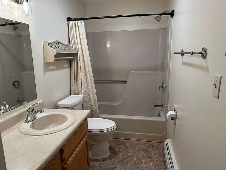 25 Charlonne St #3 — Photo 19