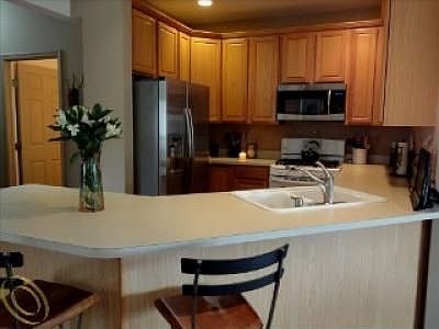 3rd image of 731 Mill Pointe Dr #1