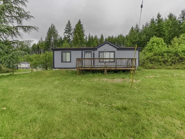 714 N Santiam Hwy W, Gates, OR 97346