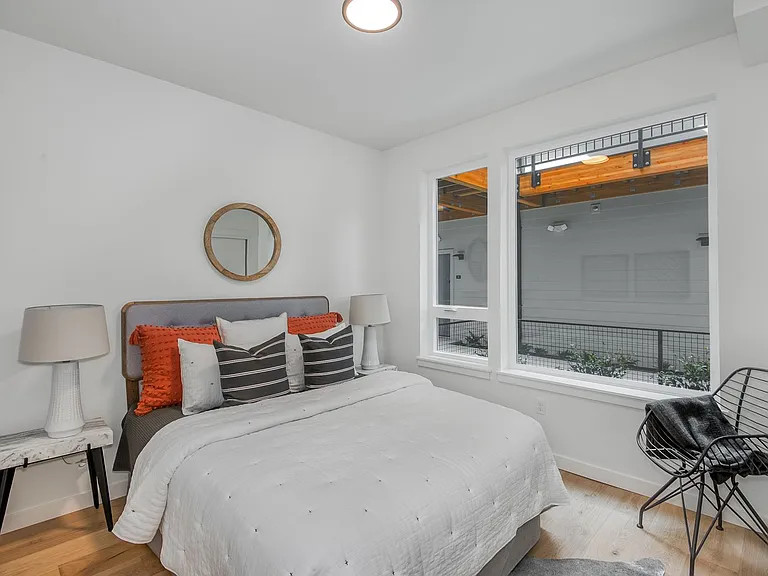 Fremont Villas — Photo 6