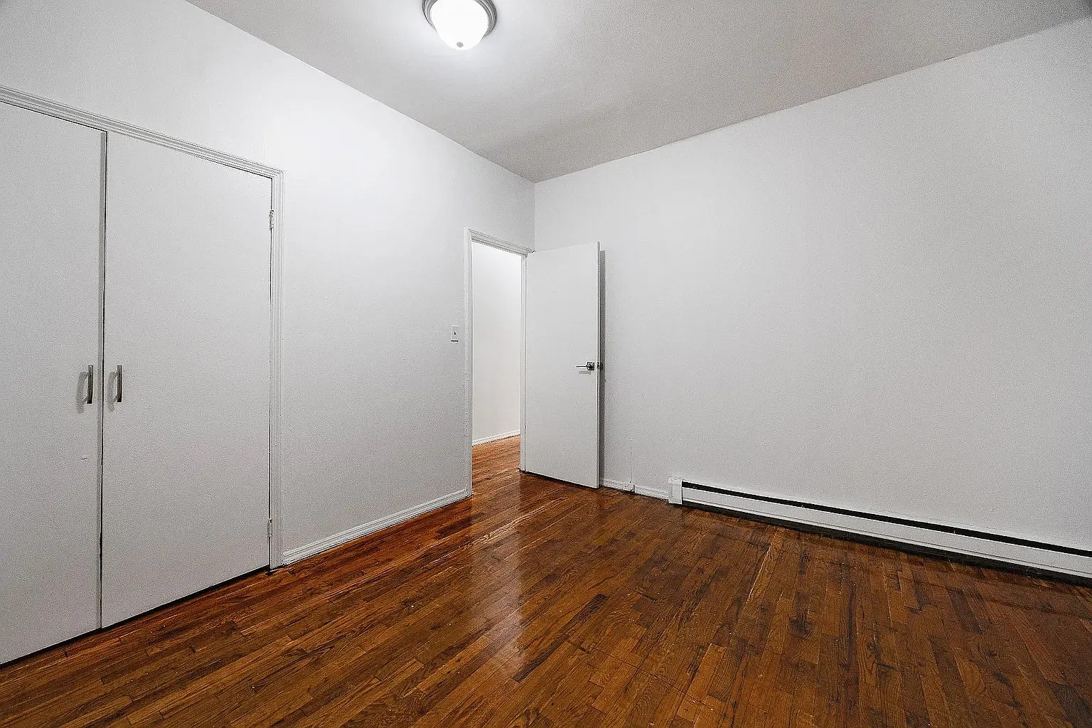 5 Linden Boulevard — Photo 2