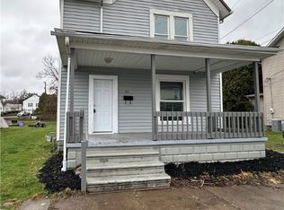 152 Neighbor St, Newcomerstown, OH 43832
