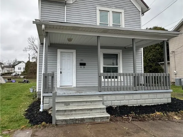 152 Neighbor St, Newcomerstown, OH 43832