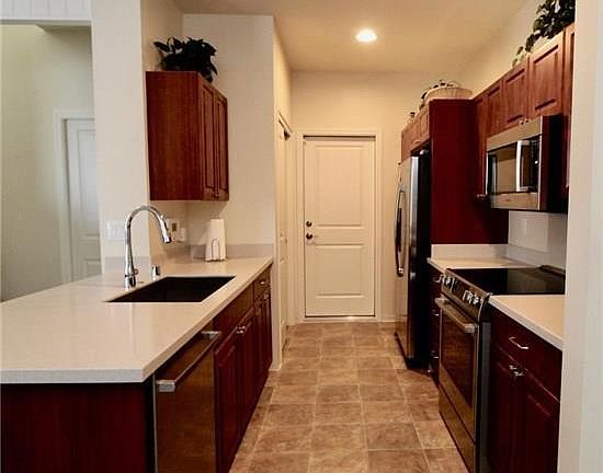 2nd image of 91-6221 Kapolei Pkwy Unit 220
