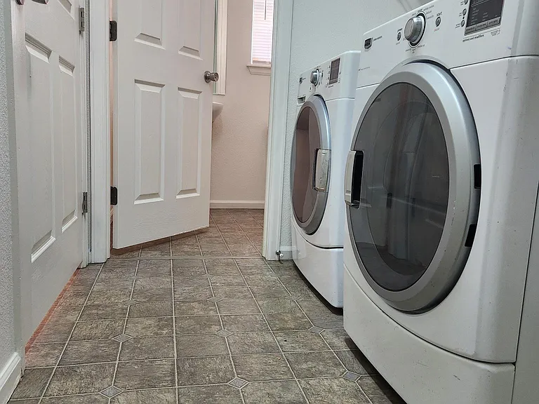 5545 N Jebel Ct — Photo 15