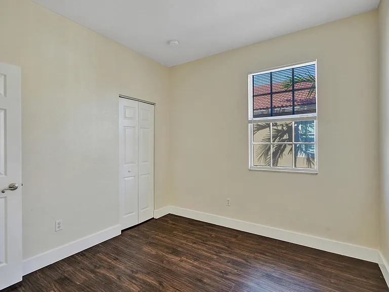 9075 Plymouth Pl — Photo 18