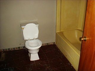 4th image of 1105 Baker Ave