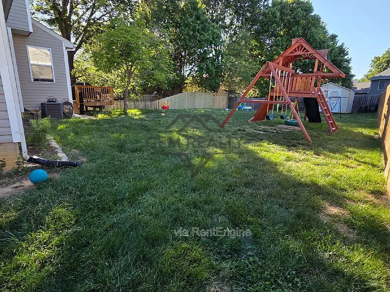 54 Dawson Dr — Photo 21
