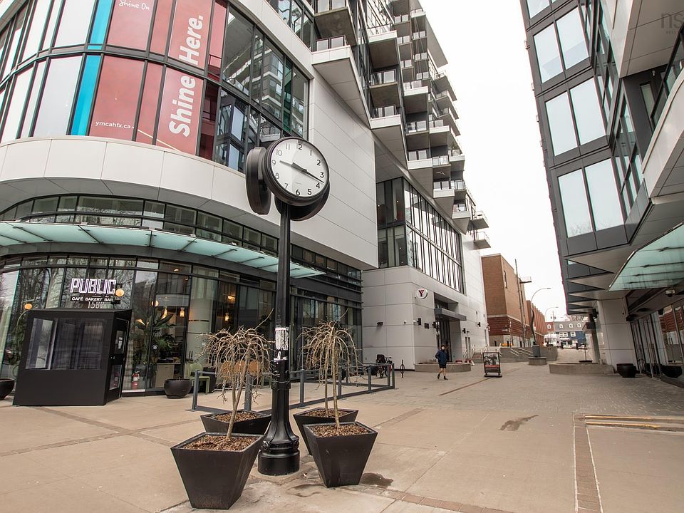 1st image of 1585 S Park St #404