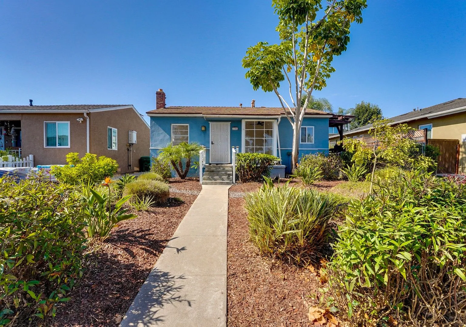 Charming San Diego Home with Spacious Backyard & Bonus Storage Garage — Photo 2