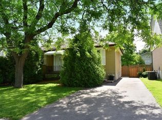 107 W 32nd St, Hamilton, ON L9C 5G8