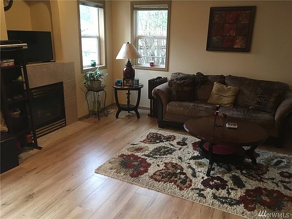 3rd image of 4315 103rd Pl NE #B