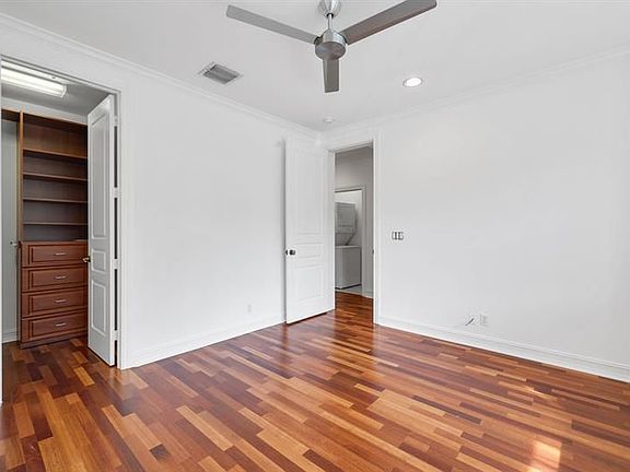 5th image of 356 W Mallory Cir