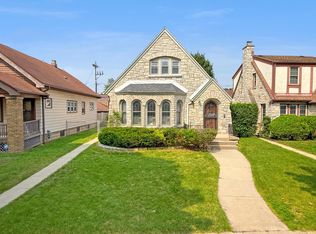 4213 N 17th St, Milwaukee, WI 53209