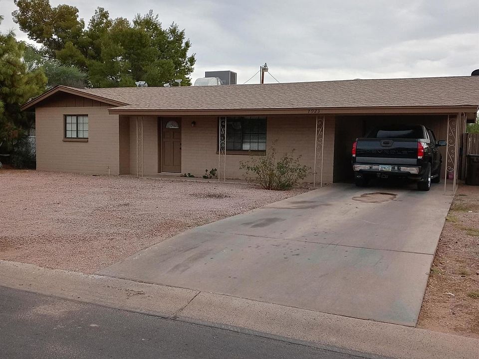 2nd image of 7923 E 3rd Ave