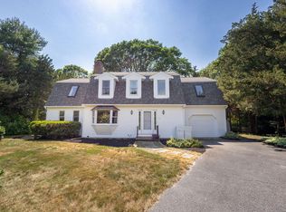 5 Samoset Ln W, Falmouth, MA 02540