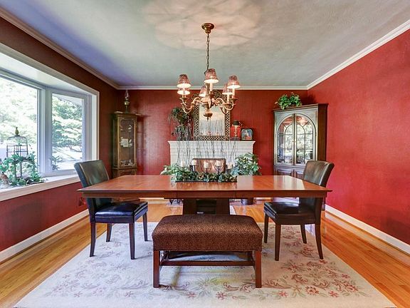 4th image of 4608 Cresthill Dr