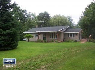 W4167 Schroeder Rd, Marinette, WI 54143