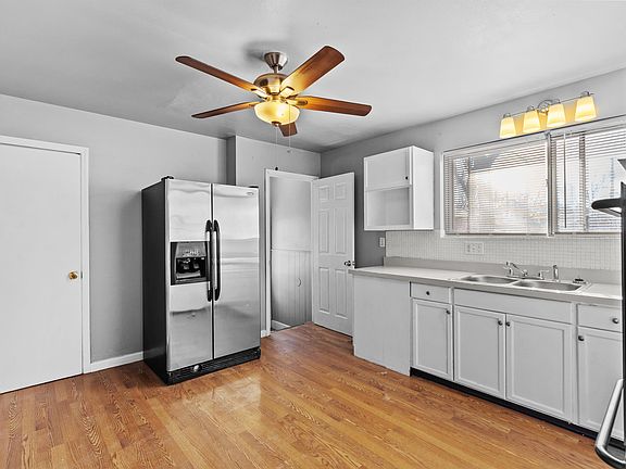 4th image of 410 Humes Ln