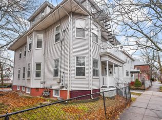 138 Atlantic Ave #1, Providence, RI 02907