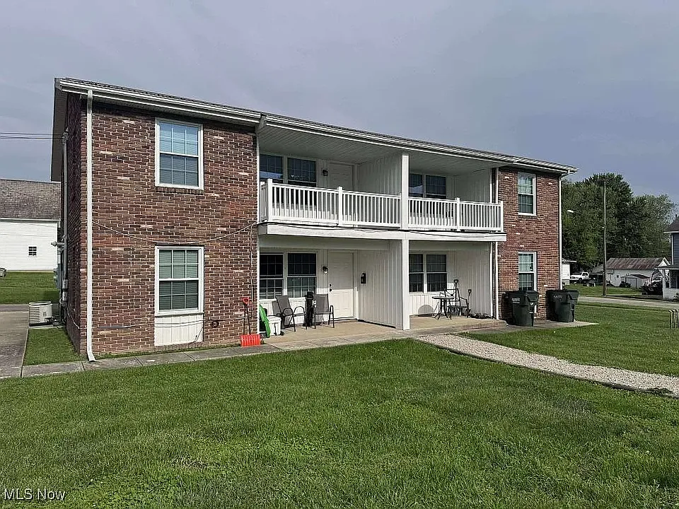 545 E McConnel Ave #2