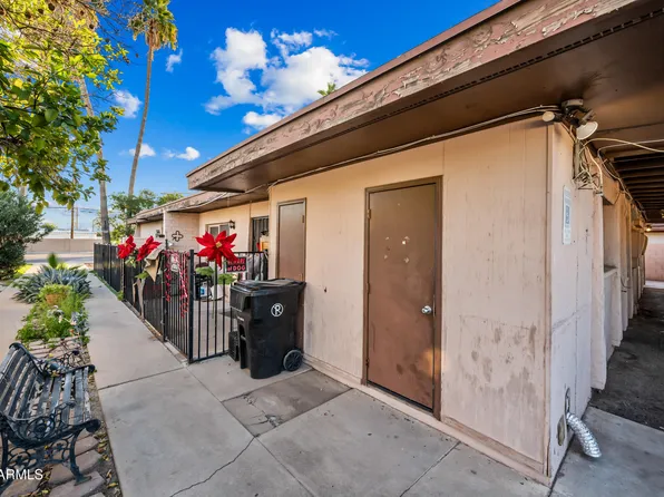 72 W SOUTHERN Avenue, Mesa, AZ 85210