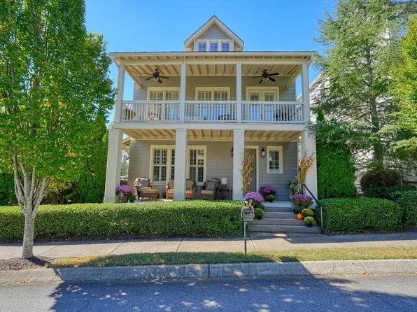 215 McAffee St, Woodstock, GA 30188