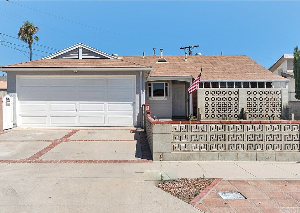 1st image of 7842 Farmdale Ave
