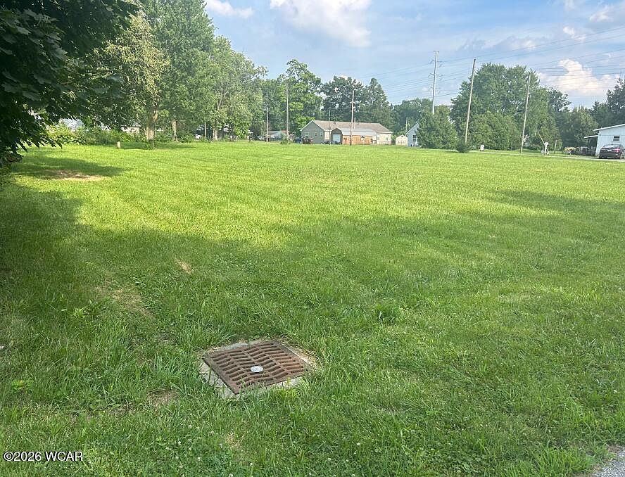 2nd image of 613 E Lane Ave