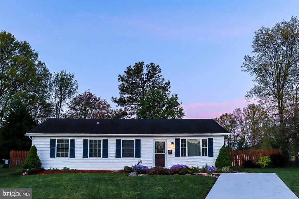 2501 Burlwood Ct photo 1