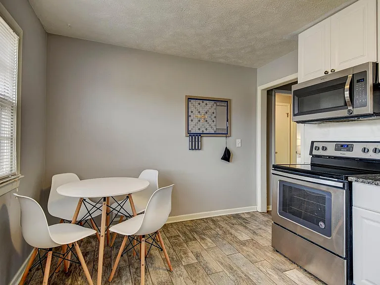 3005 S 108th St #2 — Photo 7