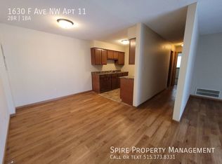 1630 F Ave NW APT 11, Cedar Rapids, IA 52405