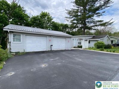 2236 Hillside Rd, Slatington, PA, 18080