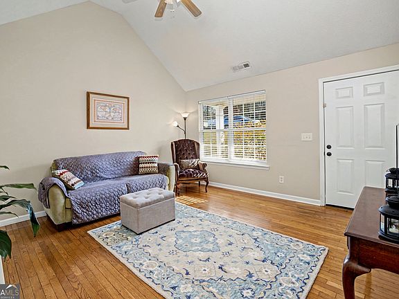 5th image of 2 Ray Way