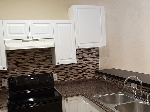2nd image of 3809 Valley Tree Dr