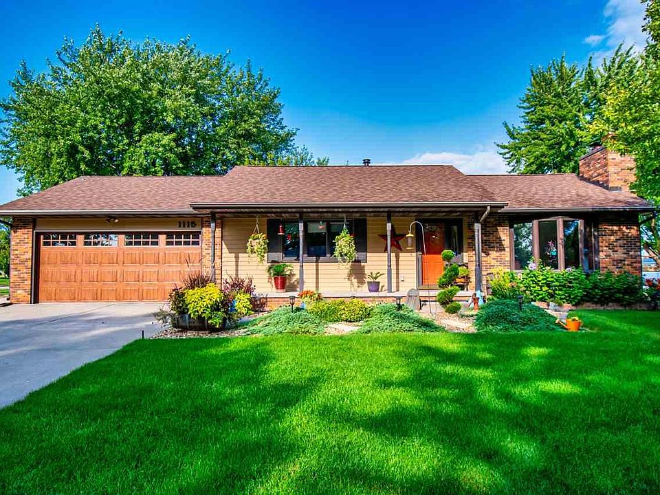 1st image of 1115 Hauer Dr