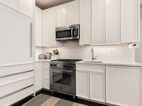 5th image of 558 W 150th St #301