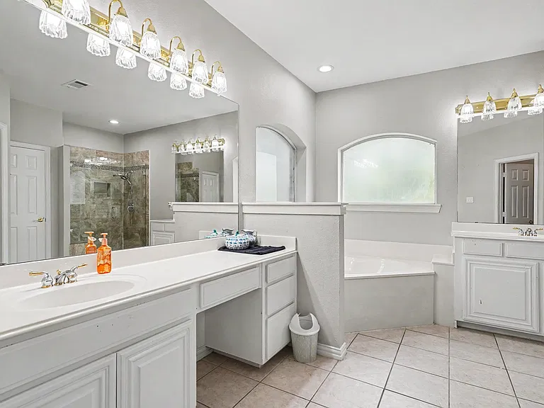 8660 Lariat Cir — Photo 5
