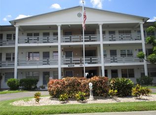 6000 20th St N APT 127, Saint Petersburg, FL 33714