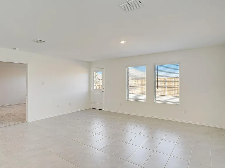2817 Watchpoint Rd — Photo 10