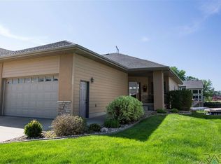 6017 Sunset Blvd, Madison, SD 57042