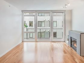 76 Cedar St