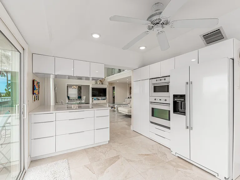 1470 SE Macarthur Blvd — Photo 6
