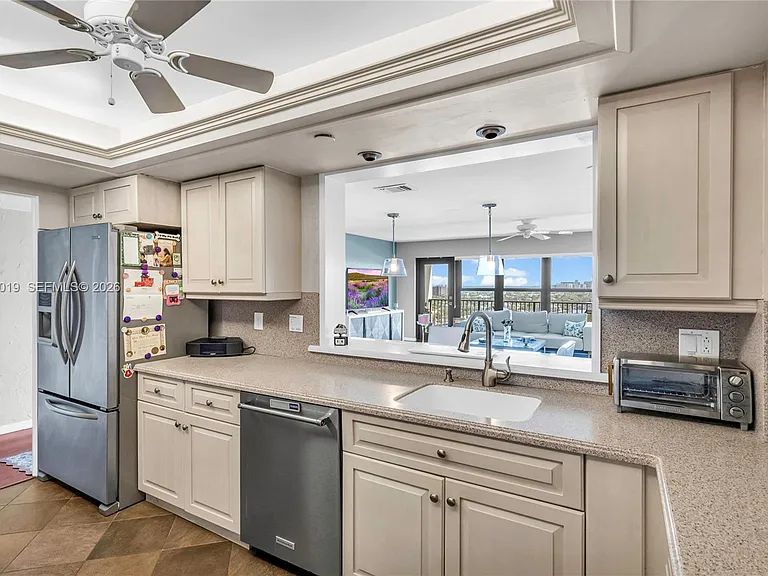 3200 Port Royale Dr N #2103 — Photo 2