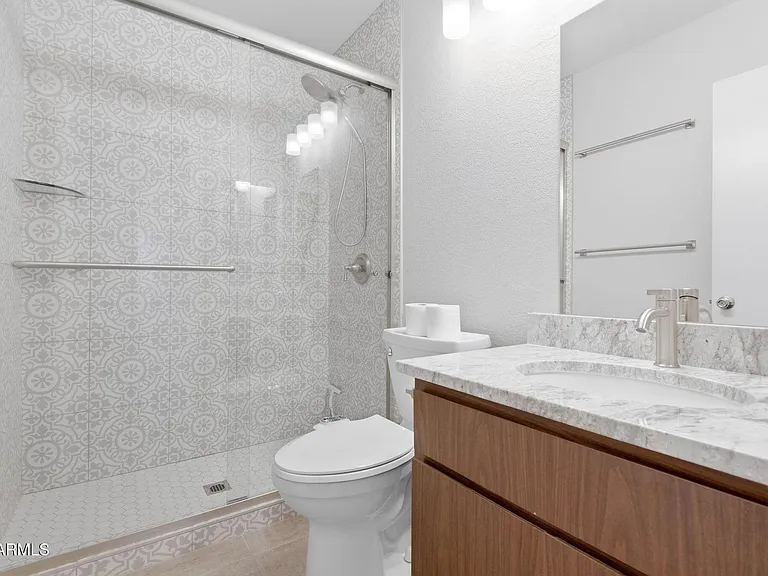 780 E Eugie Ave — Photo 11