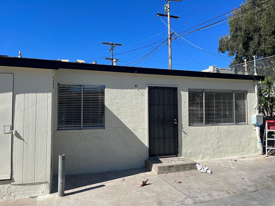 1st image of 3105 B St #1139