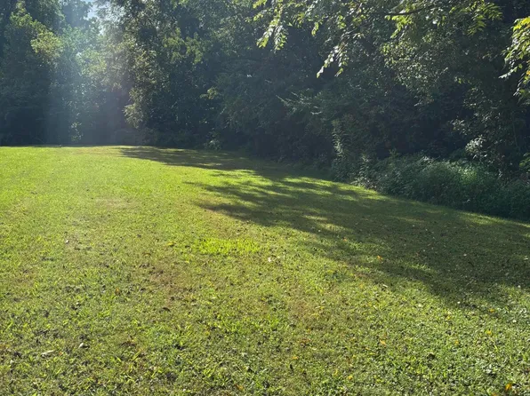 Scenic Dr, Elizabethton, TN 37643