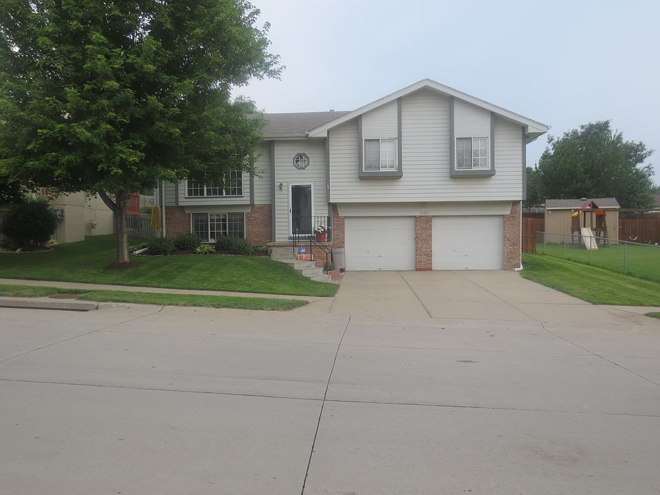4630 N 126th St. 